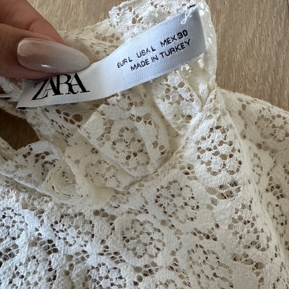 Zara Cream Lace Ruffled Long Sleeve Top - Picture 3 of 6